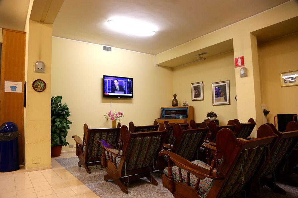 Hotel Casa Piccole Ancelle Di Cristo Re Rome