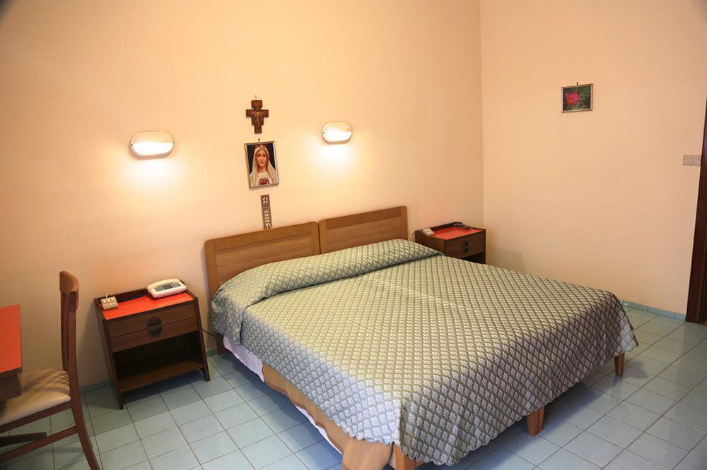 Casa Piccole Ancelle Di Cristo Re 3*